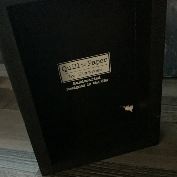 Desk decor - Picture 3 of 4